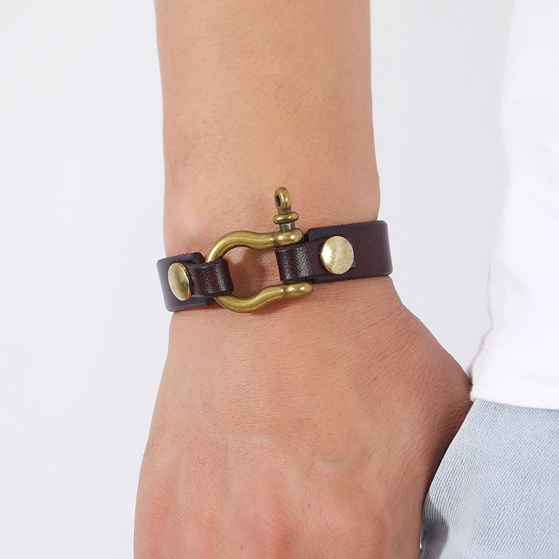 1 Piece Fashion Geometric Alloy Cowhide Menu0027S Bracelets