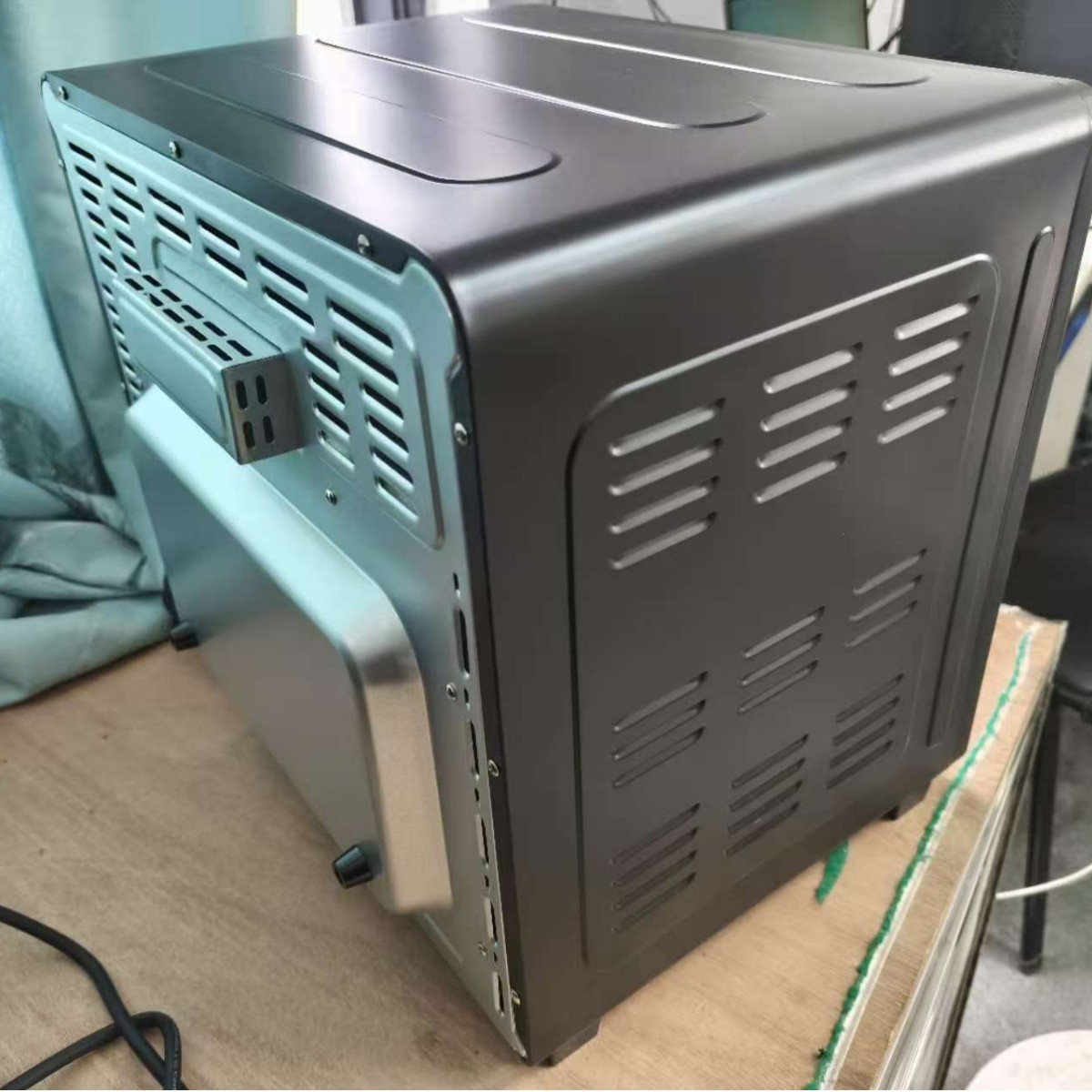 30 litros de fabricación de horno de aire frito directo comercio exterior horno eléctrico multifuncional tres perillas pueden agregar función de horquilla
