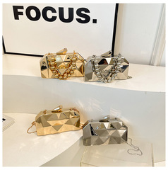Evening Bags2025新型ファッションひし形金属片肩斜めショルダーバッグ女性ハンディチェーンディナーバッグ