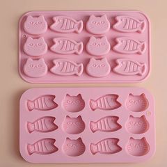 12連アニメ小魚猫シリカゲル金型子供手作りチョコレートキャンディソフトワックスボトル砂糖金型