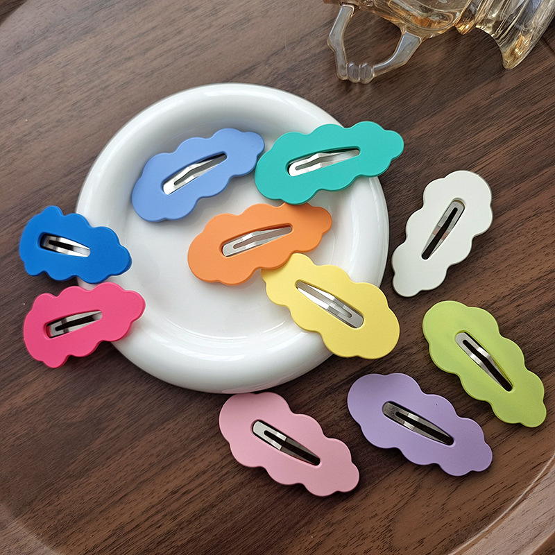 Cute Solid Color Metal Plating Hair Clip display picture 6