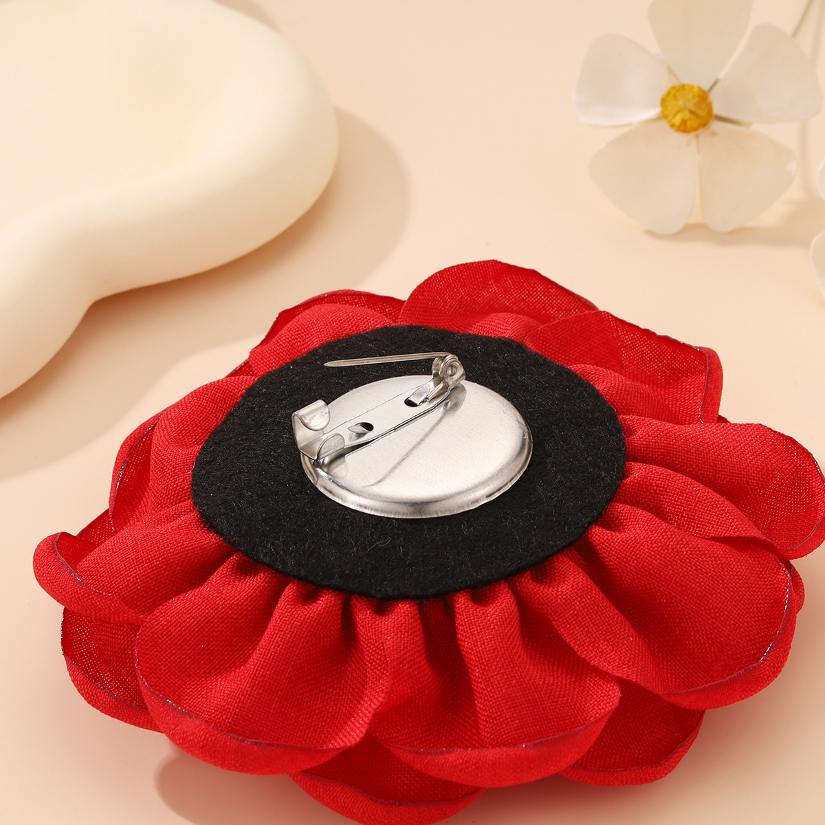 Tygblomma brosch för kvinnor elegant accessoar för höst och vinter_voghion.com