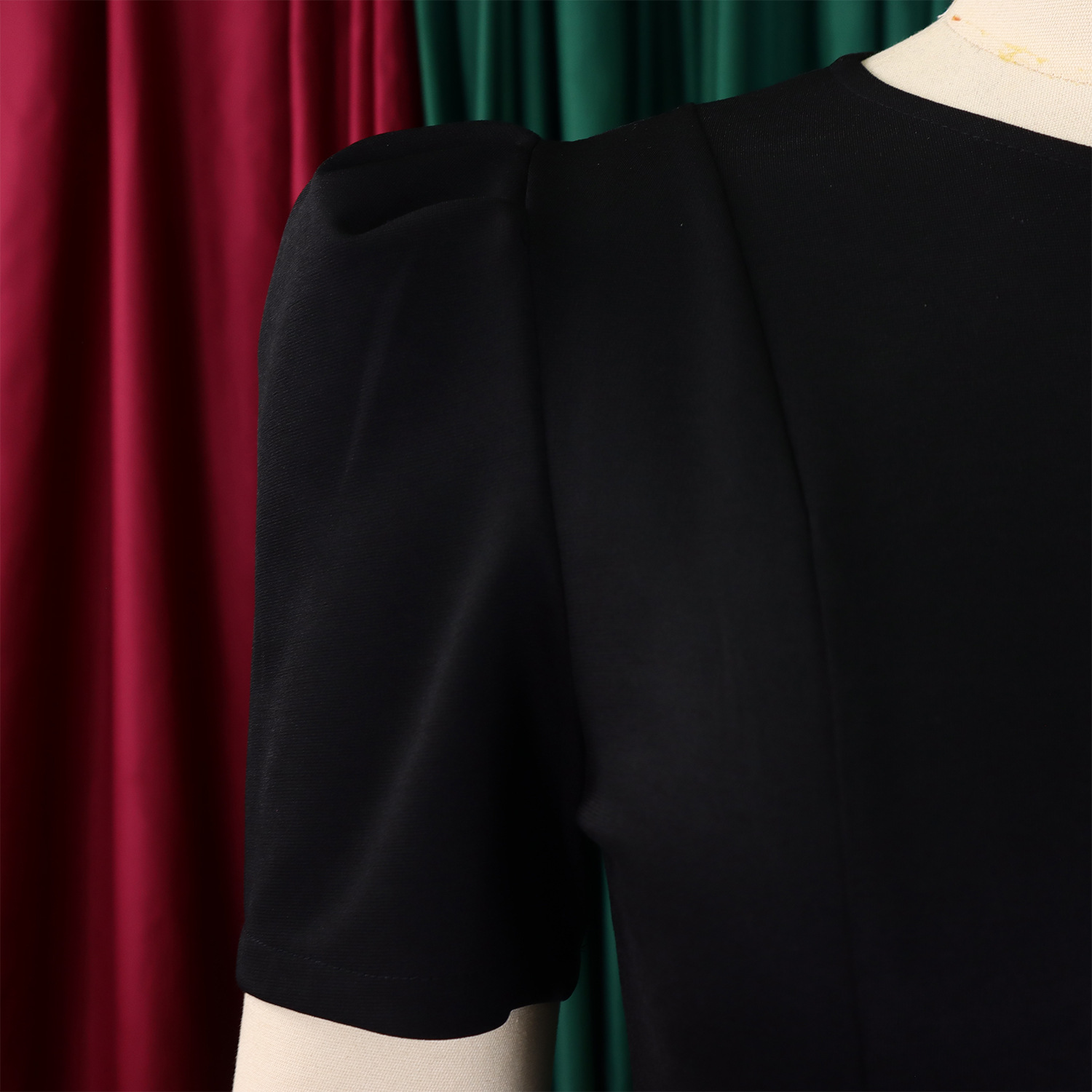 436g Weight Knee-Length Dress Length Type Short Sleeve Sleeve Length Sheath Dress Dresses Type Spandex, Polyester Fabric Type High Waist Waist Line Holiday, Banquet, Daily Occasion Round Neck Neckline Slim Fit Type Flower Pattern Summer Season Women's Gender Elegant Style Wholesale Women's Elegant Flower Holiday Banquet Daily Round Neck Short Sleeve Sheath Dress 32