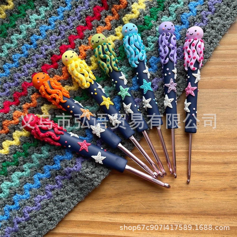 Resina de ganchillo Arco Iris Gnomo ganchillo gancho lana aguja creativo colorido enano crochet