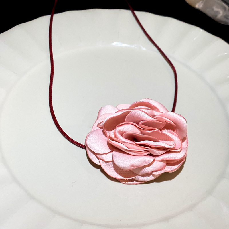 Woven Chain Chain Type Sweet Flower Alloy Cloth Wax Rope Woven Chain Choker Wholesale