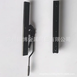 座椅及附件;扶手/把手;减震系统