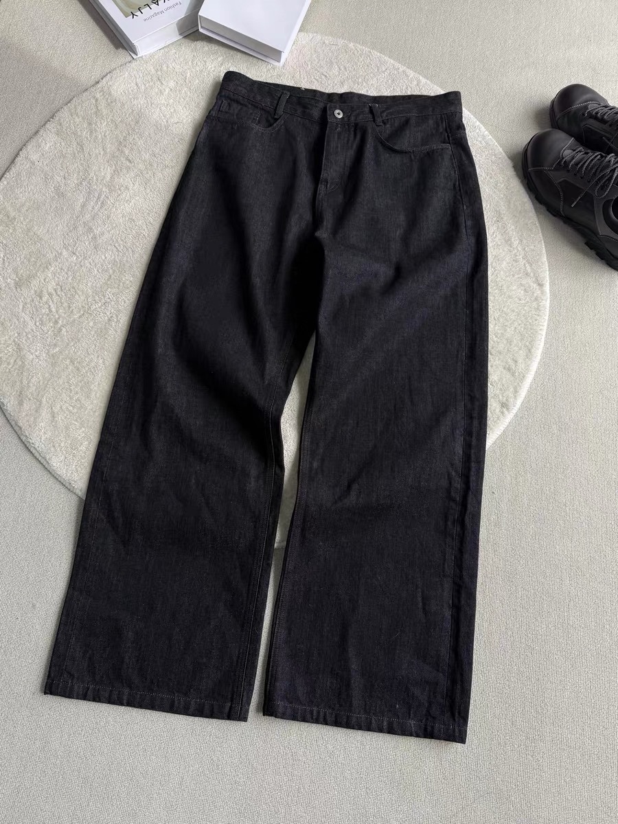 Vaqueros de mezclilla cruda de alta calidad, negros, con dobladillo rojo, corte estrecho, pierna recta, ligeramente acampanados, de corte ancho en A, resistentes y lavados.