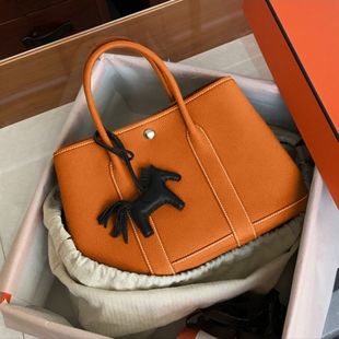 ���ƴ����¿���֦�yţƤ���@�����������ذ���Ƥ����Ů����ͨ�ڰ�