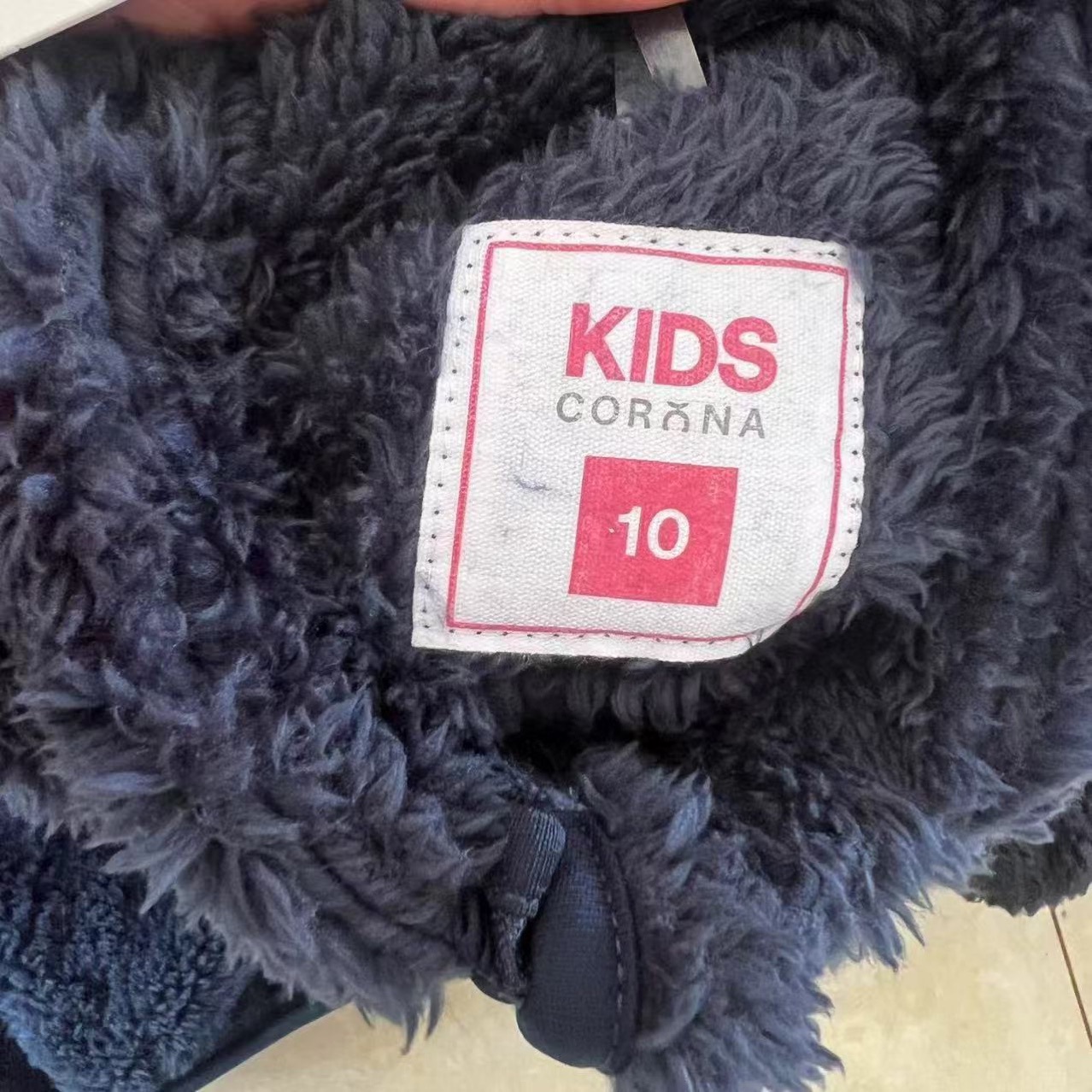 Nuevo otoño y invierno exportación de chaqueta de terciopelo de coral para niños y niñas, chaqueta de cremallera caliente para niños mayores