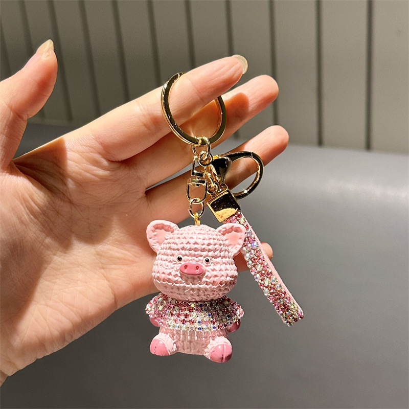 卡通小粉猪钥匙扣女精致轻奢镶钻钥匙挂件可爱甜美小猪包包挂饰|undefined