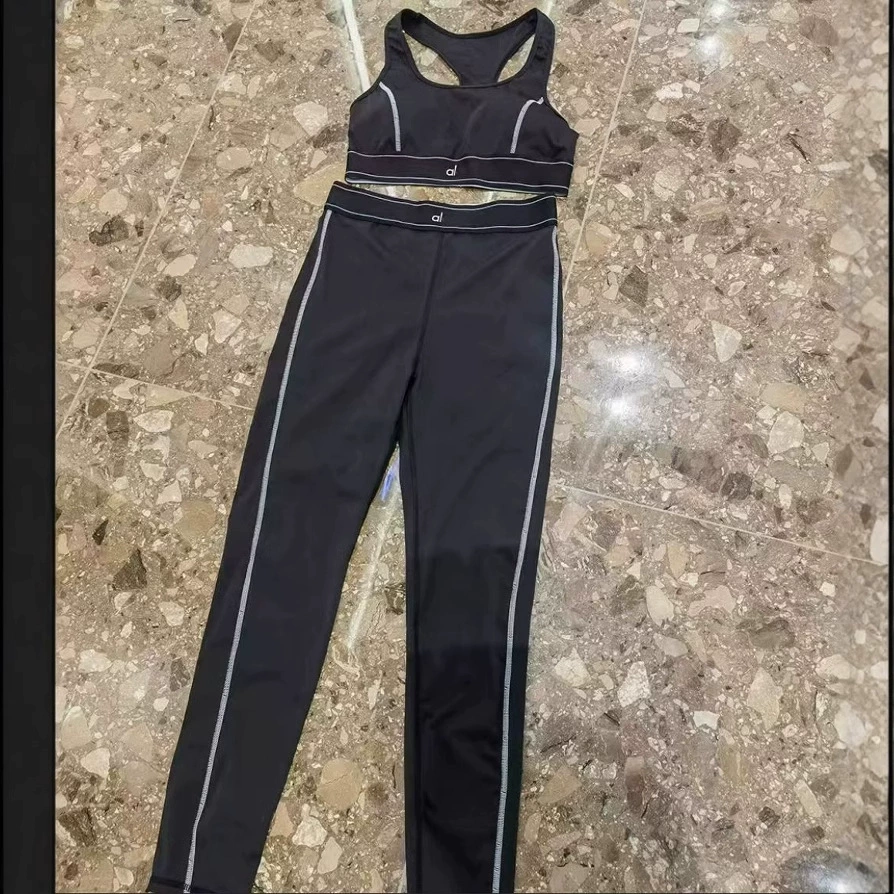 Костюм Йоги Костюм Йоги