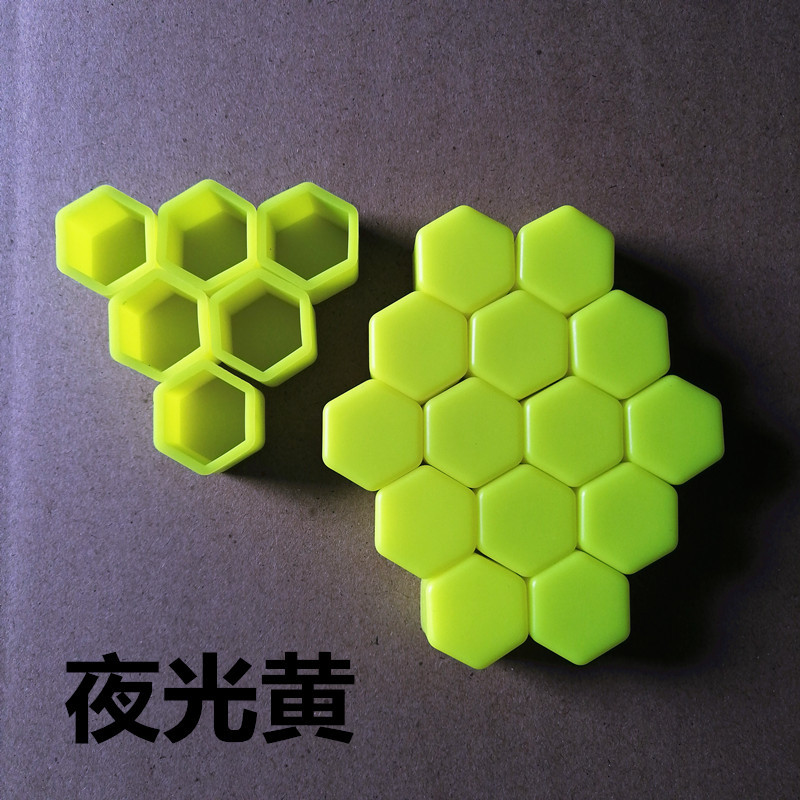 Luminous Car Tire Screw Cap 17mm Wheel Hub Decorative Silicone Nut Cover Fluorescent Anti-Rust Dustproof Protective Cover Modification