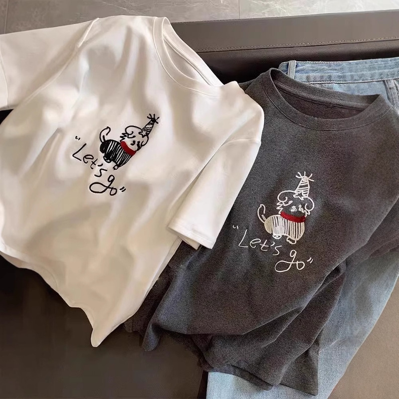 Clearance to pick up leaks ~ special counter to withdraw gray embroidered puppy short sleeve t-shirt women's casual loose base coat Clearance to pick up leaks ~ special counter to withdraw gray embroidered puppy short sleeve t-shirt women's casual loose base coat