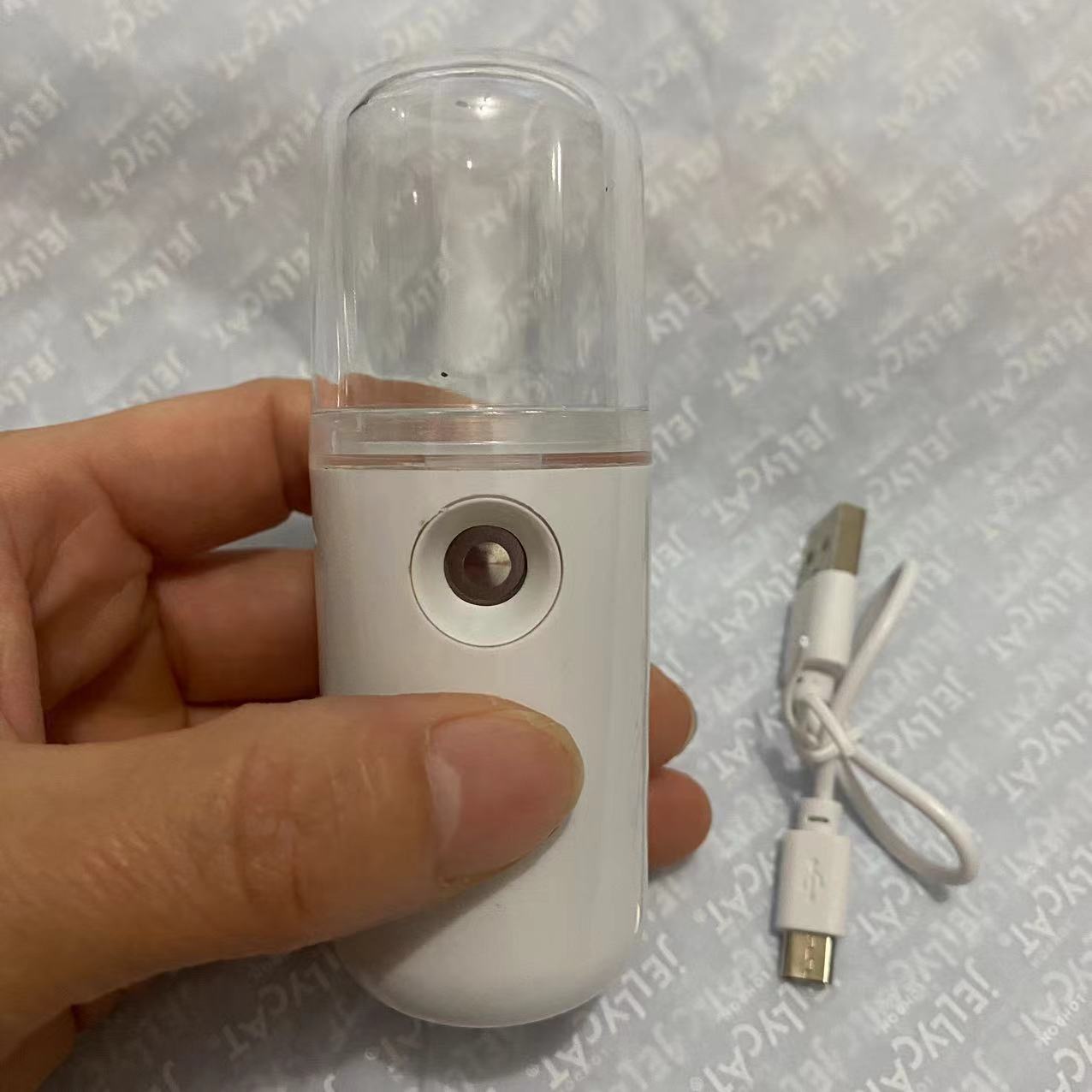 큰 배터리 알약 흰색