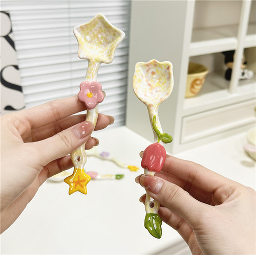 Adorable girl heart pink tulip spoon with stars, flower-shaped ceramic spoon for desserts, soup, rice, and coffee stirring