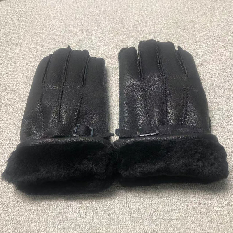 ������ů��Ů����Ƥëһ�����׻���˫����Ƥ�Ӻ��ﳵ��������