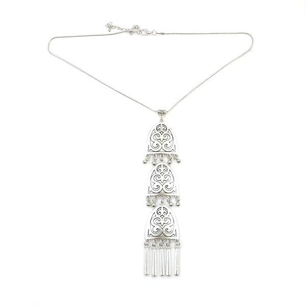 retro ethnic necklace