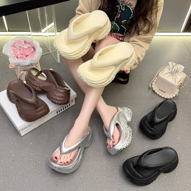 6cm Thick-Soled Fashionable and Versatile 2025 Summer New Style Small Height-Increasing Eva Non-Slip and Wear-Resistant Beach Flip-Flops 6cm Thick-Soled Fashionable and Versatile 2025 Summer New Style Small Height-Increasing Eva Non-Slip and Wear-Resistant Beach Flip-Flops