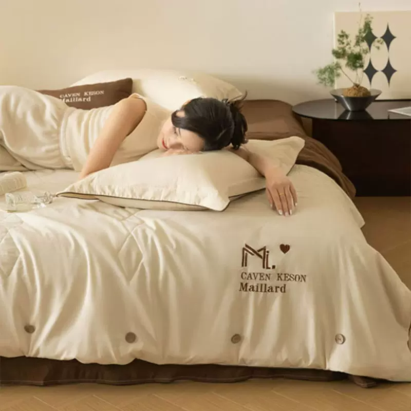 爆品夏凉被水洗云朵绵四件套奢美刺绣美拉德风夏被四件套床笠批发