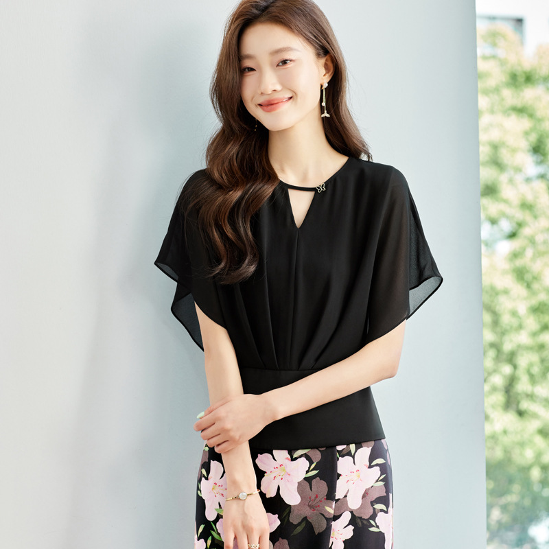 Fashionable elegant summer clothing