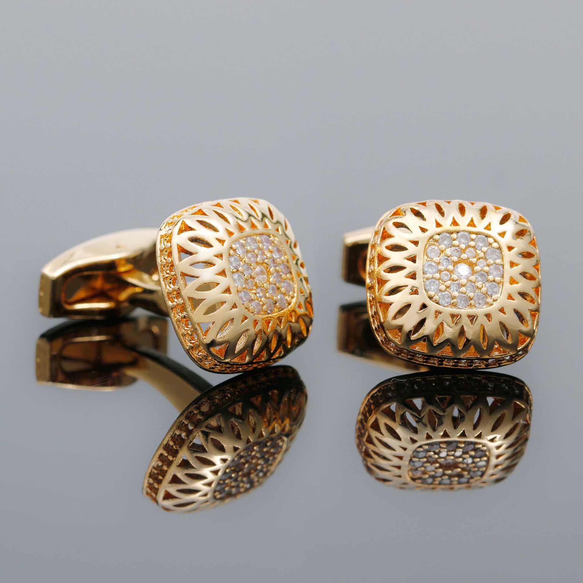 Men's Cufflinks high quality Light Luxury Zircon Golden Square Shirt XK19S067