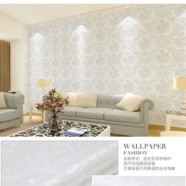 꽃은 흰색으로 피어나고 번성합니다. ✓ ✓