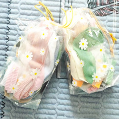 Hollywood celebrity female summer thin crystal glass stockings, Japanese-style daisy female socks, fishnet boat socks, street stall socks