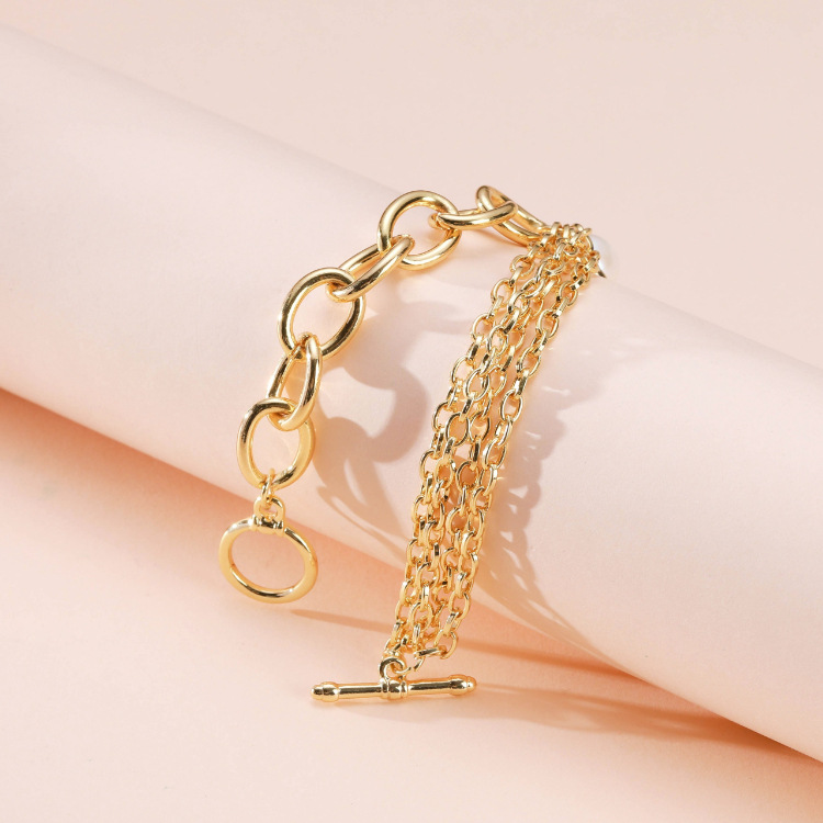 Vente En Gros Bijoux Perles Creuses Bracelets Pendentifs À Verrouillage Irrégulier Nihaojewelry display picture 4