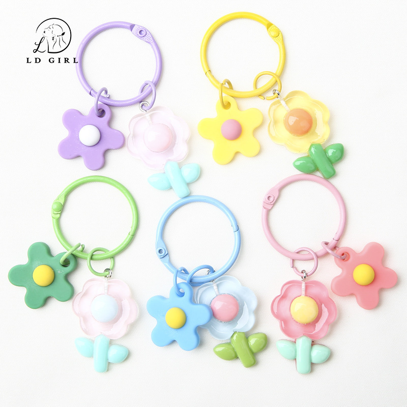 Ins Colorful Soft Glue Resin Flower Keychain Pendant DIY Silicone Small Flower Accessories Key Ring Bag Hanging Ornaments