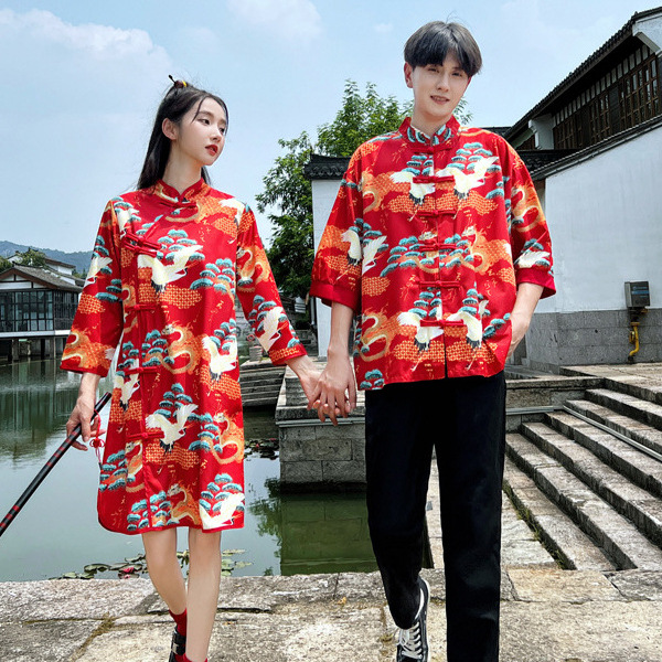 중국 스타일 커플의 새로운 중국 스타일 수정 플러스 사이즈 버튼 인쇄 느슨한 수직 칼라 크레인 셔츠 원피스 청삼