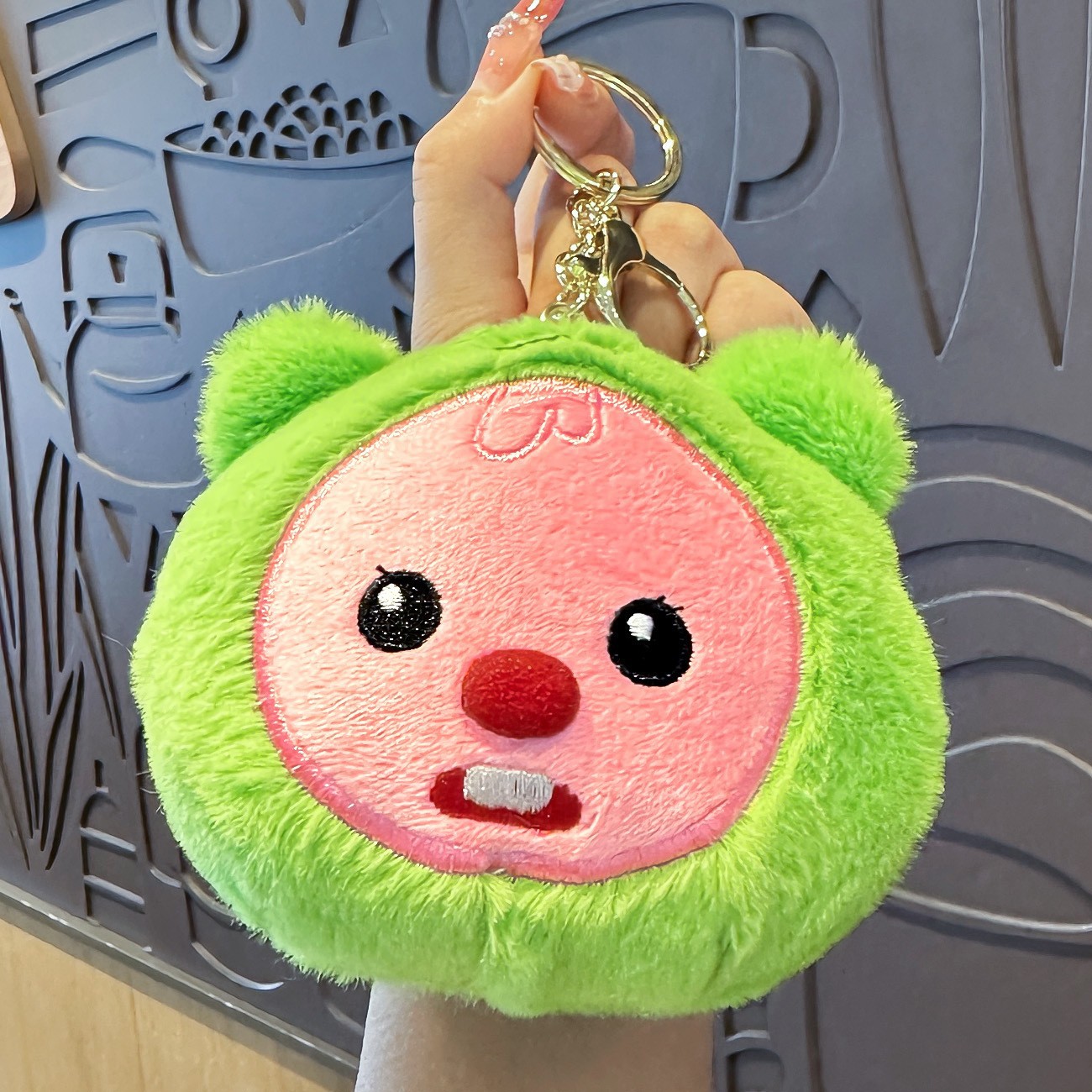 Cuatro pulgadas muñeca máquina colgante felpa llavero lindo muñeca mochila adornos grab máquina muñeca regalo al por mayor