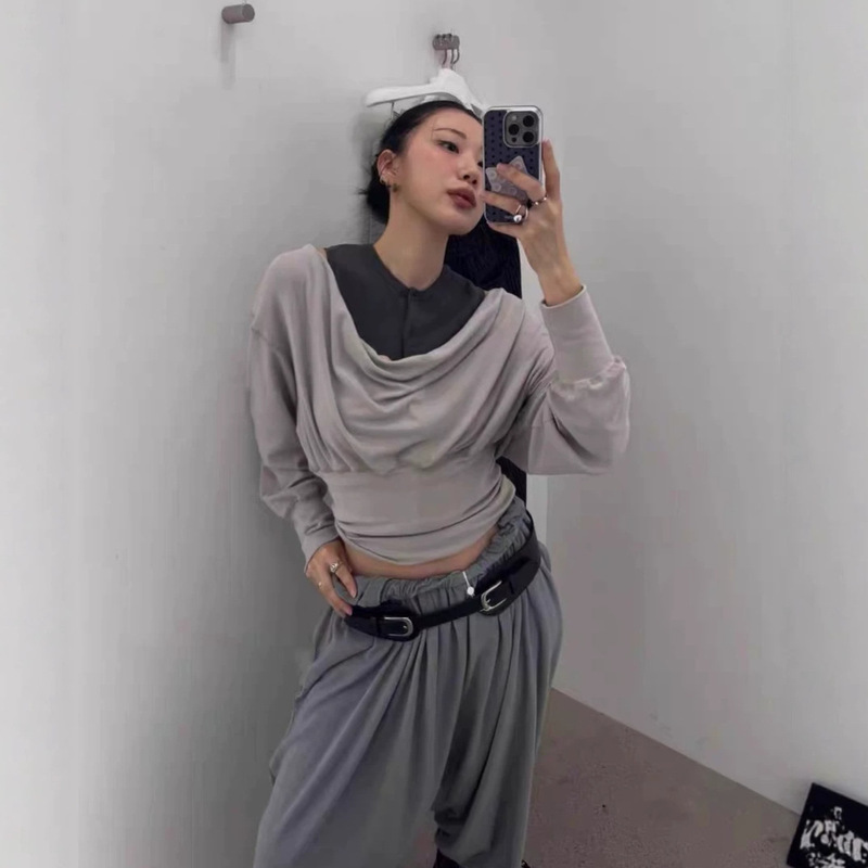 Now - the correct version of the Korean Dongdaemun Jennie style spicy girl double-sided backless ruched long-sleeve T-shirt