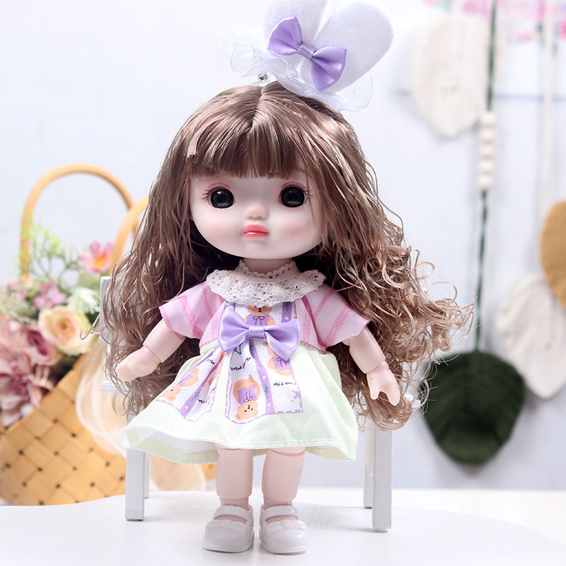 Venta al por mayor 22cm comercio exterior nuevo estilo venta caliente leche linda muñeca de vinilo linda princesa niña jugar a la casa juguetes