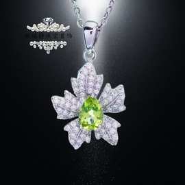 简约时尚百搭主石头5x7mm橄榄石吊坠镶嵌女项链时尚锁骨链批发