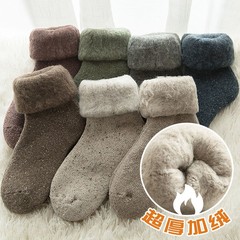 超厚手の雪の靴下の女性の中筒の靴下の秋冬のinsの潮の韓国版のぬいぐるみの純綿の保温は厚いです。