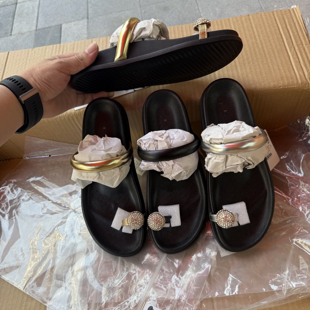 厚底拖鞋女夏外穿新款高级感绝美配裙子法式夹趾时尚凉鞋批发