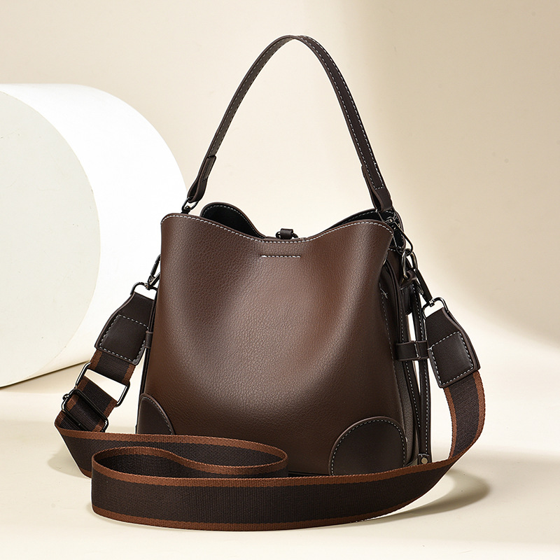 Women's Retro Bucket Bag Large Capacity Single Shoulder Handbag_voghion.com