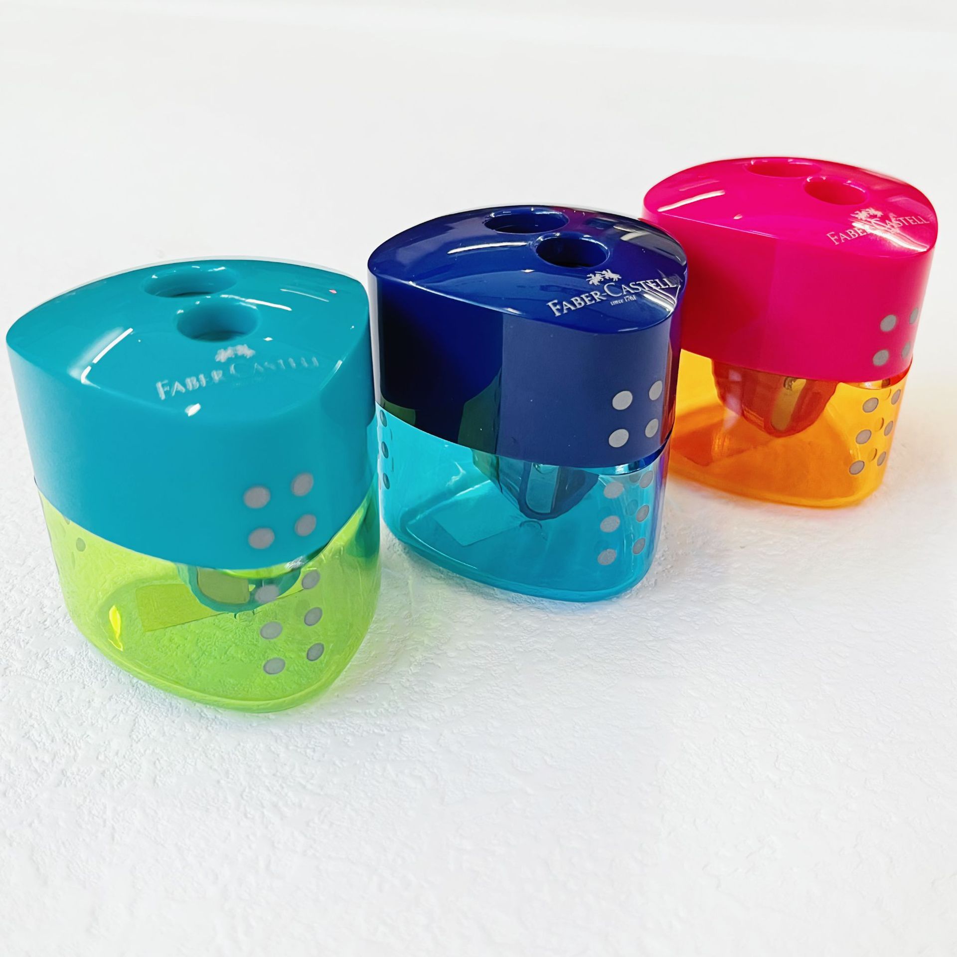 Alemán Faber-Jia 1831 triángulo de matriz de puntos doble agujero con autobloqueo sacapuntas niños estudiante arte