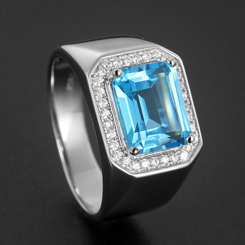 Small design fashionable ring with stone