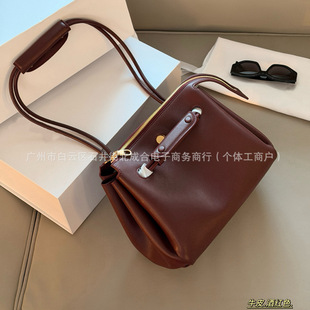 �羳�_���¿��R������Ƥ�����Ůʿ�߼��r�д������μ�б��С����