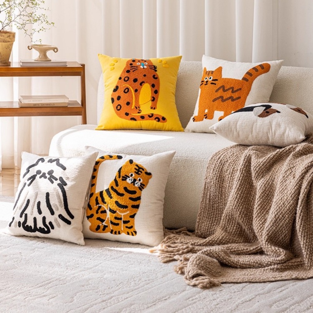 American Cartoon Pillow Embroider High-End Pillow Case Living Room Sofa Cushion Retro Style Decorative Pillow Bedside Waist Pillow