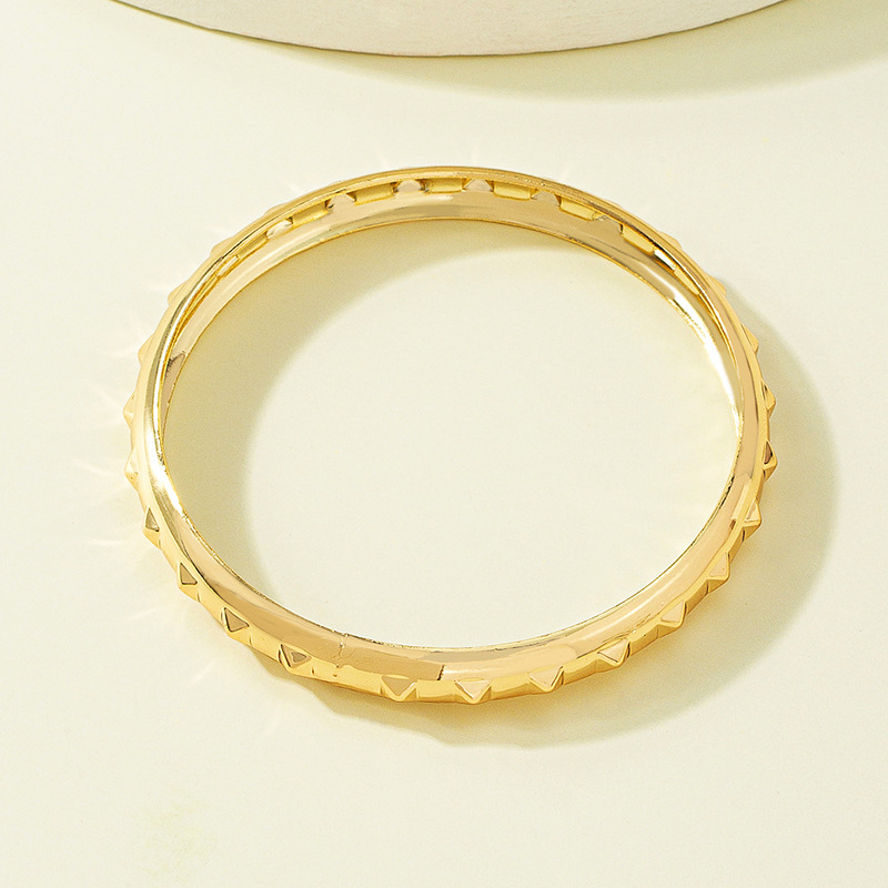 Casual Rhombus Alloy Plating Bangle display picture 4