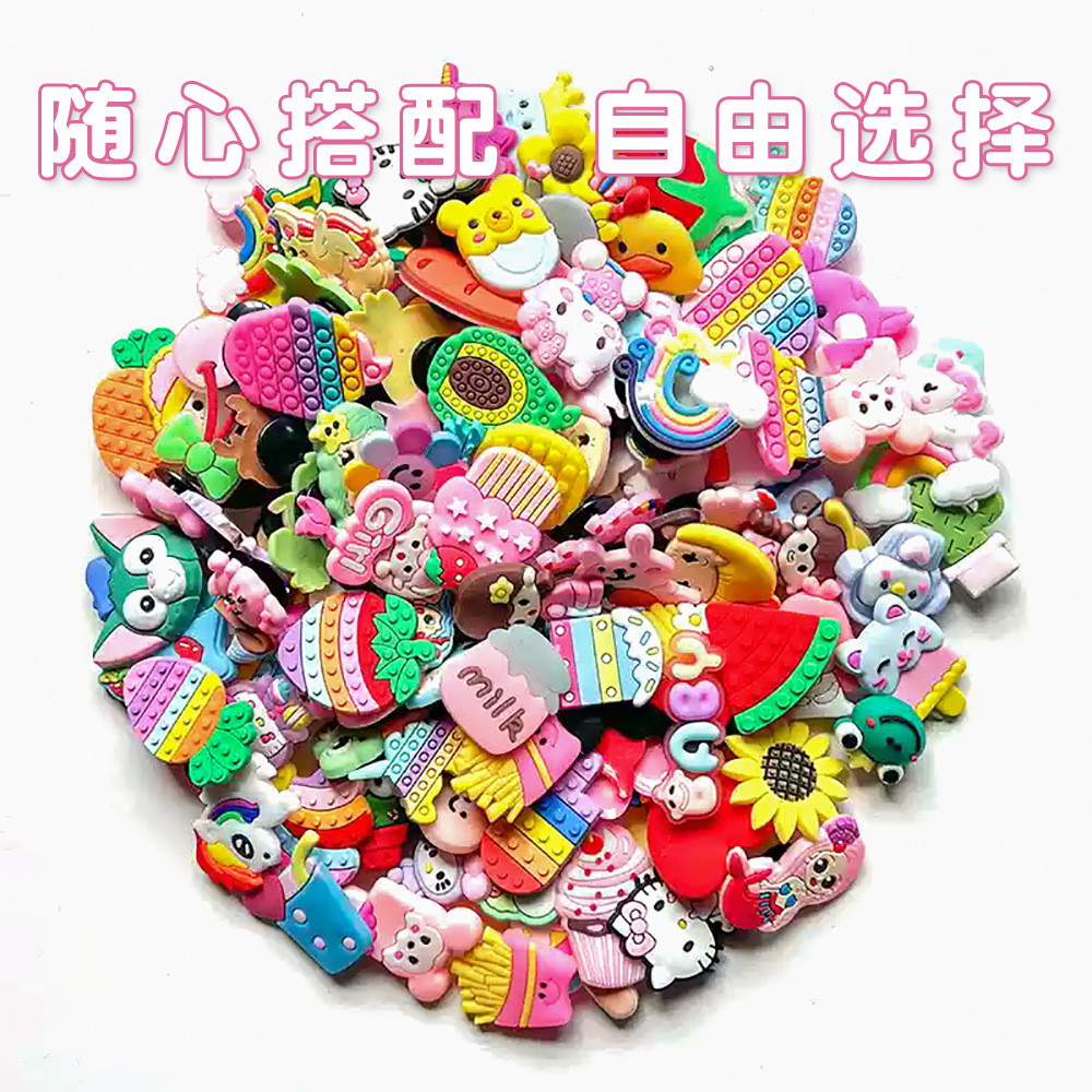 Inventario de alto valor facial DIY agujero de silicona bolsas de lápiz portátiles de gran capacidad caja de lápiz de dibujos animados simple caja de almacenamiento de papelería