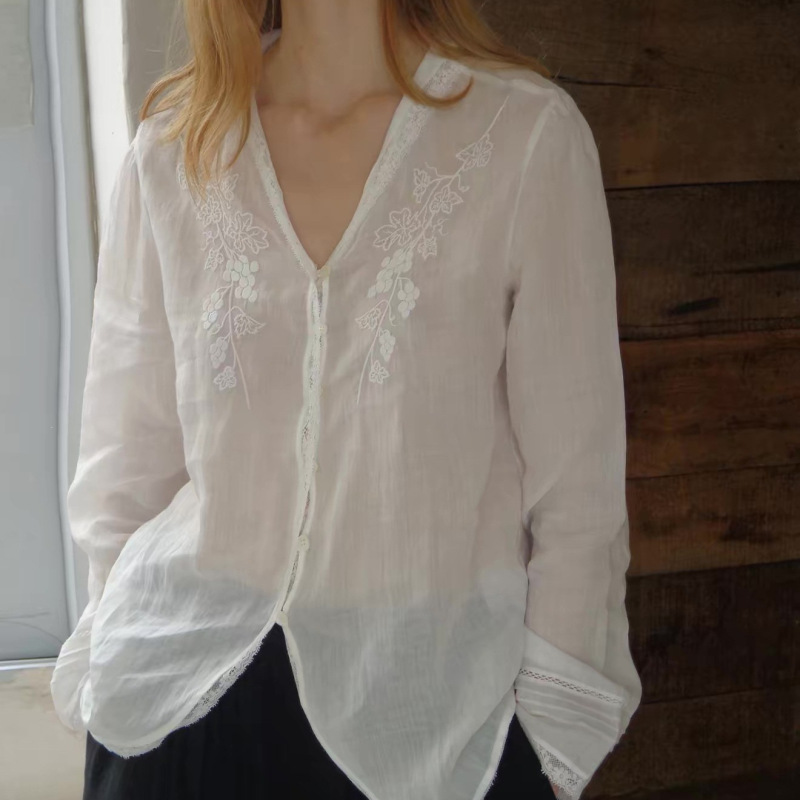 Nice Peop2026Ss 100% Ramie French Embroidery V-Neck Sheer Lace Blouse Nice Peop2026Ss 100% Ramie French Embroidery V-Neck Sheer Lace Blouse