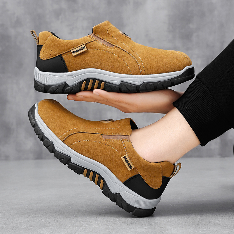 Zapatos de hombre 2025 nuevos zapatos deportivos de verano tendencia coreana de todo fósforo zapatos de deporte para jóvenes casuales zapatos de marea para hombres