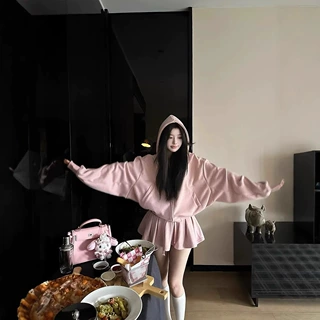 易梦玲同款吊带拼接露肩假两件卫衣女2025早秋新款辣妹短外套加工