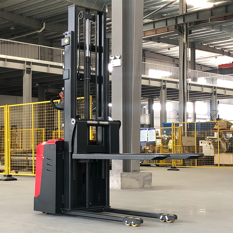 特普森1.5吨全电动堆高车举升2.5米3米物流仓库货物搬运堆垛叉车