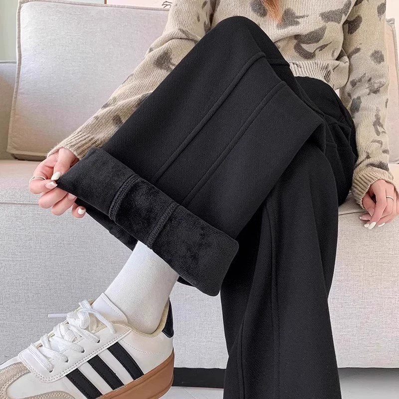 Maternity Pants for Outdoor Wear, Spring and Autumn 2026 New Style, Fleece-Lined, Thickened, Wide-Leg Pants, Plus Size, Belly Support, Non-Tightening Sports Banana Pants