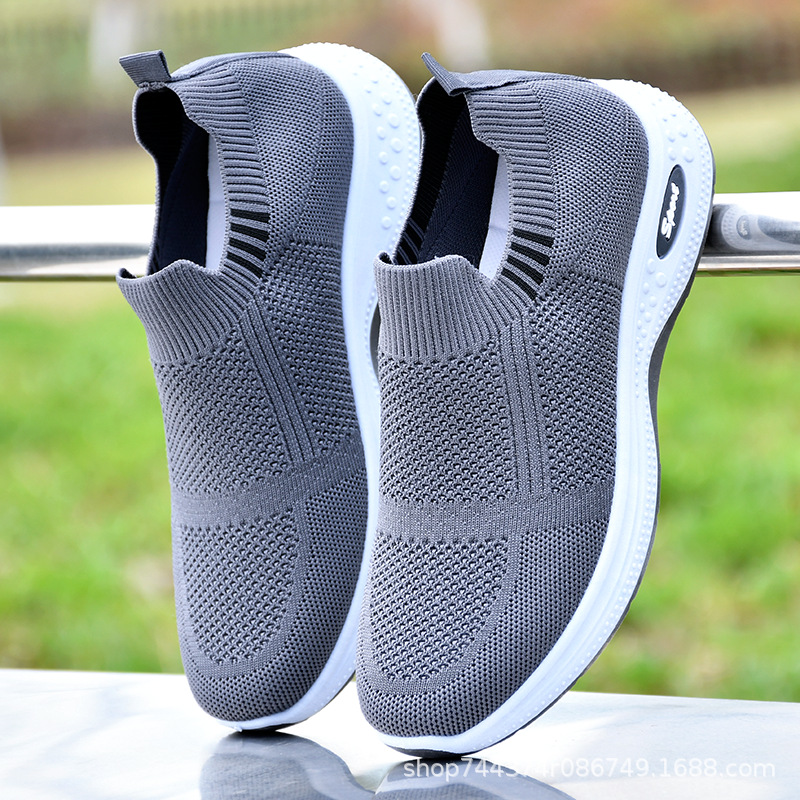 Zapatos de tela estilo Pekín Antiguo para hombre, zapatillas deportivas casuales de nuevo estilo, zapatillas de running versátiles de tejido de malla transpirable, zapatos para caminar de suela blanda, de suela gruesa.