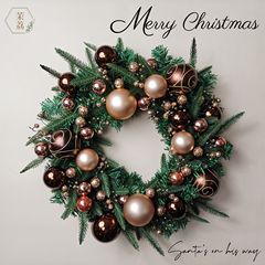 クロスボーダーメーカーのクリスマスガーランド、シャンパンカラーのクリスマスウィンドウとドアのペンダント、シーンレイアウト、手作りのリボン
